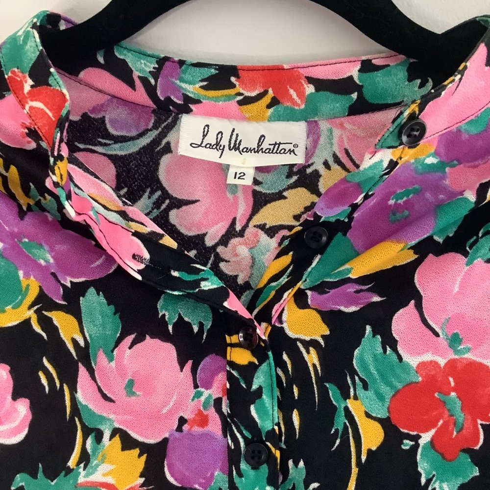 Vintage Lady Manhattan Floral Blouse - Picture 4 of 6